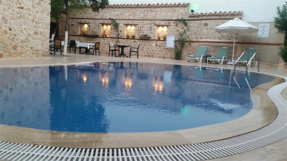 Patio 2* אנטליה